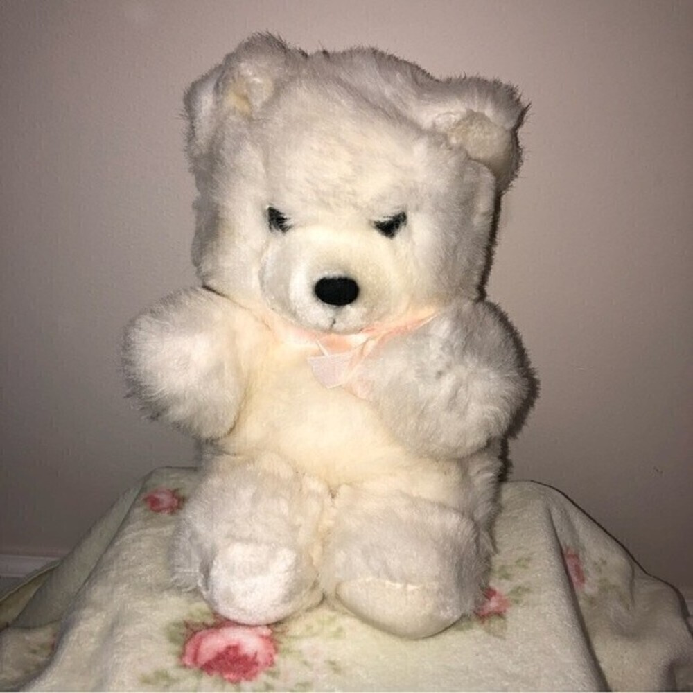 Vintage Wego Huggable Bear 1968 White Plush